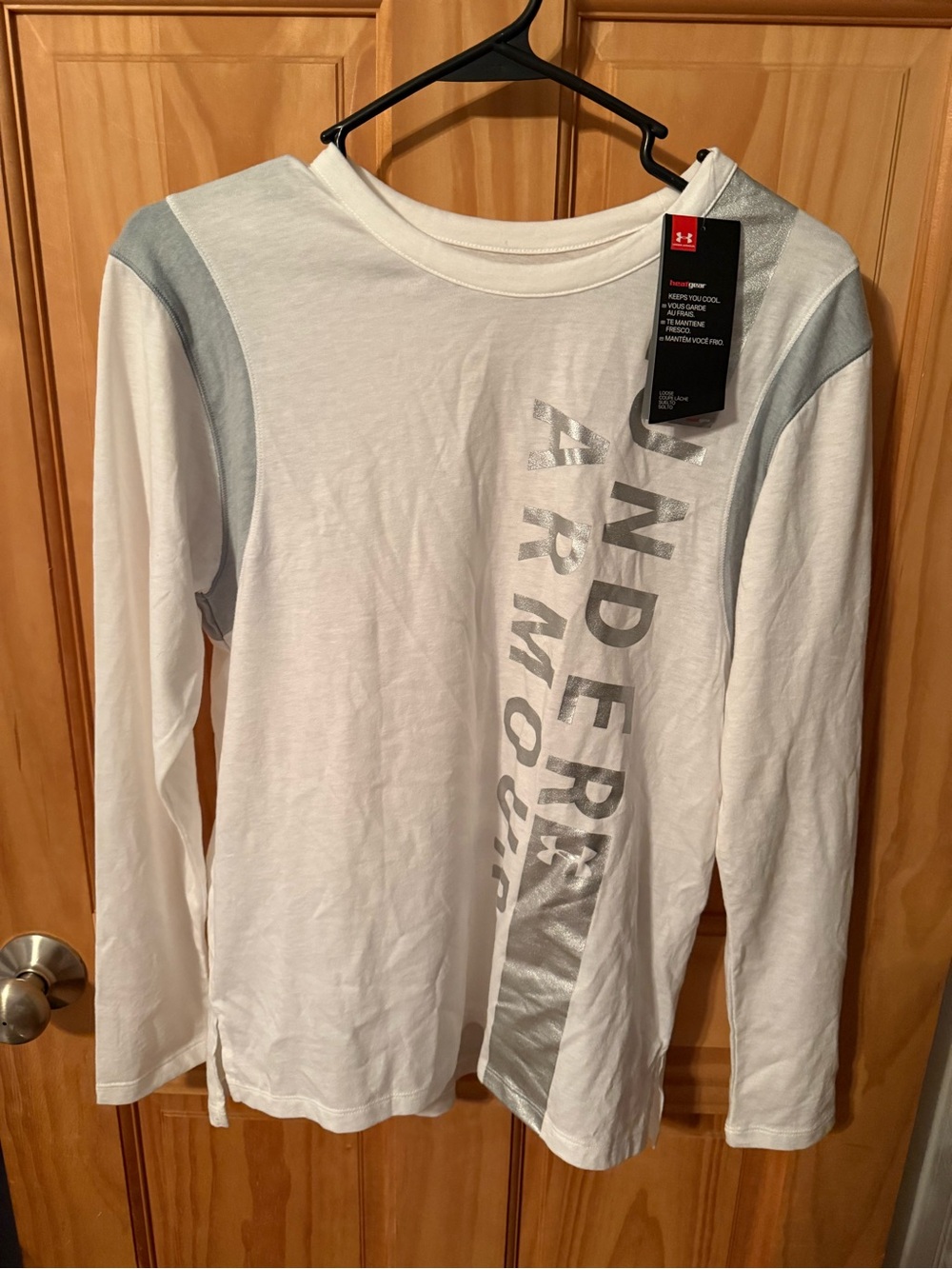New With Tags, Women’s Size Small Under Armour Long Sleeve T-Shirt